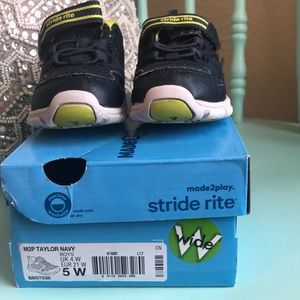Boys Stride Rite tennis shoes